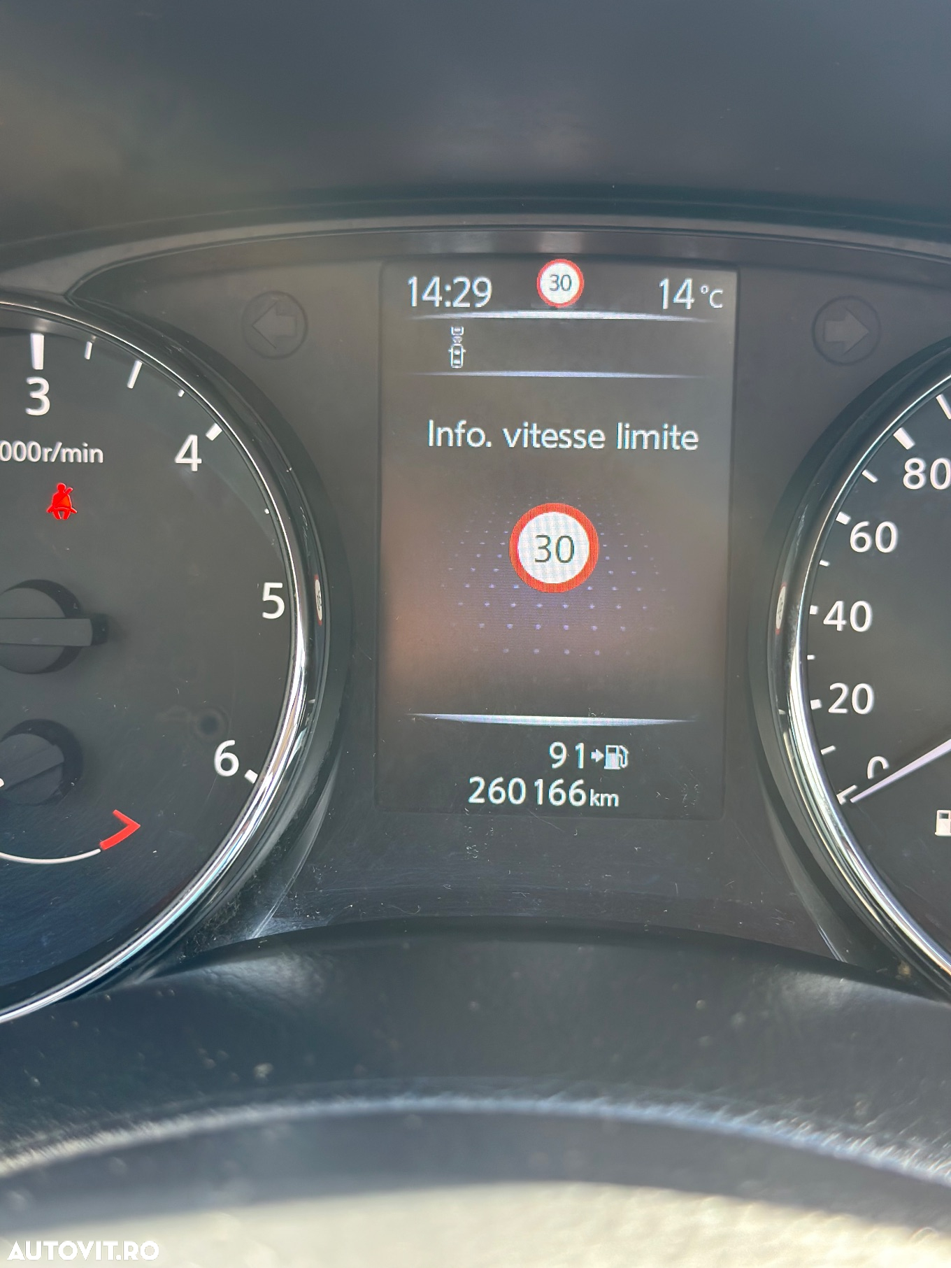 Nissan Qashqai 1.6 dCi DPF Start/Stop 360 - 9