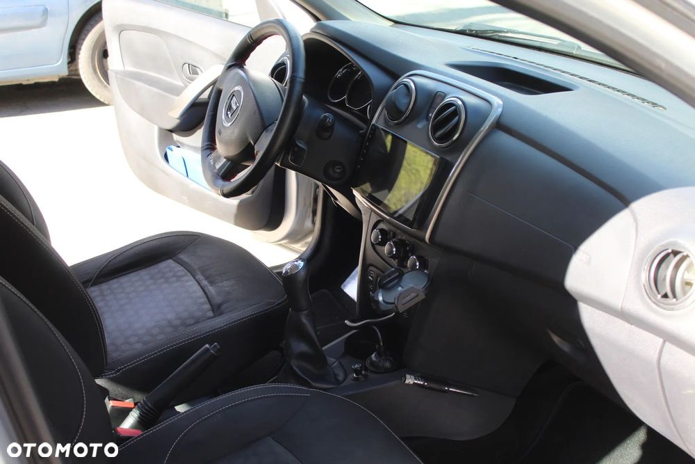 Dacia Logan 1.2 16V Ambiance - 17