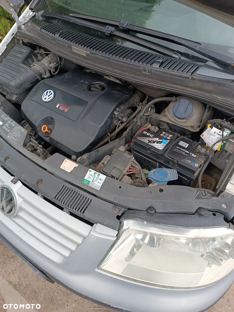 Volkswagen Sharan 1.9 TDI Highline - 10
