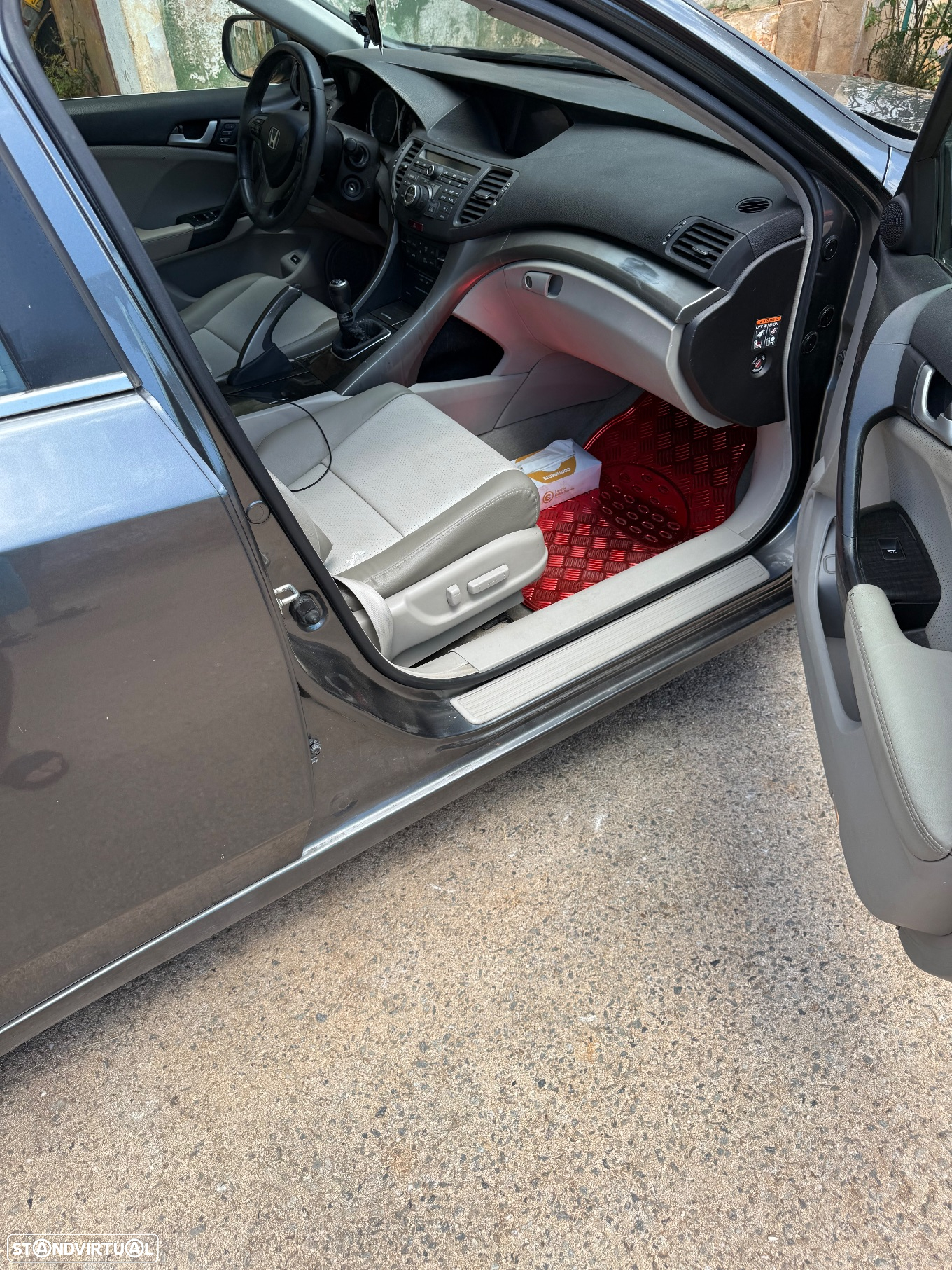 Honda Accord 2.2 i-DTEC Elegance E.Limitada - 5