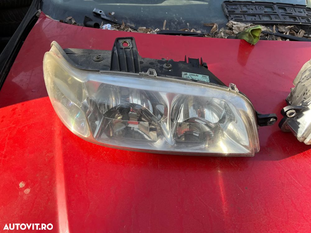 Far stanga/Far dreapta Fiat Albea non facelift 2002-2005 - 8