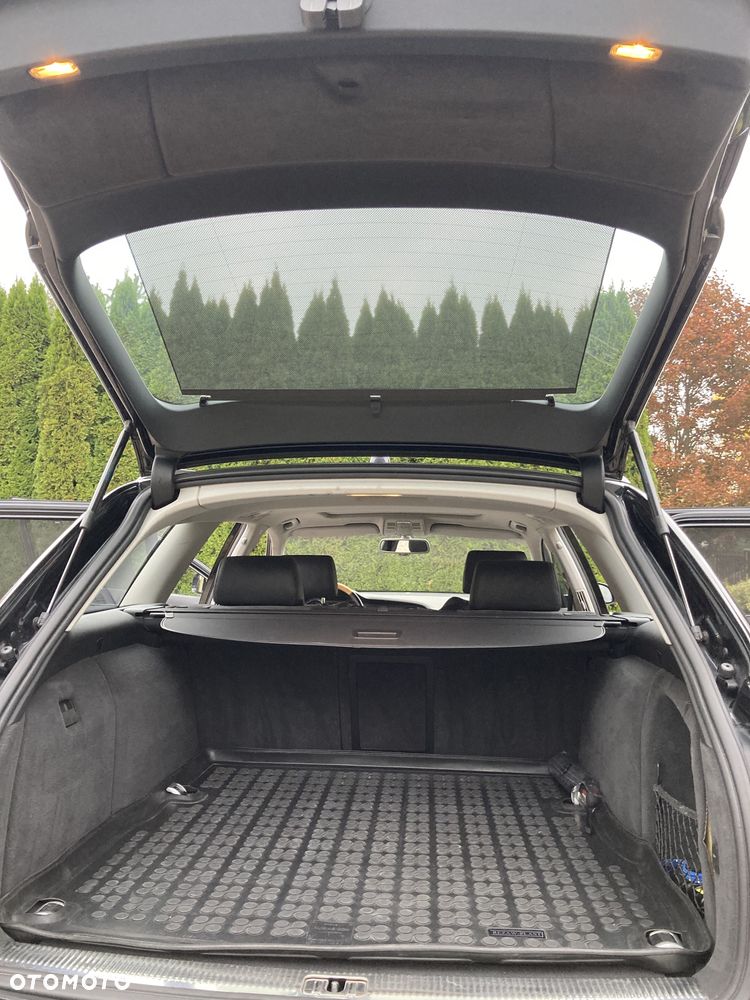 Audi A6 Avant 4.2 Quattro Tiptronic - 23