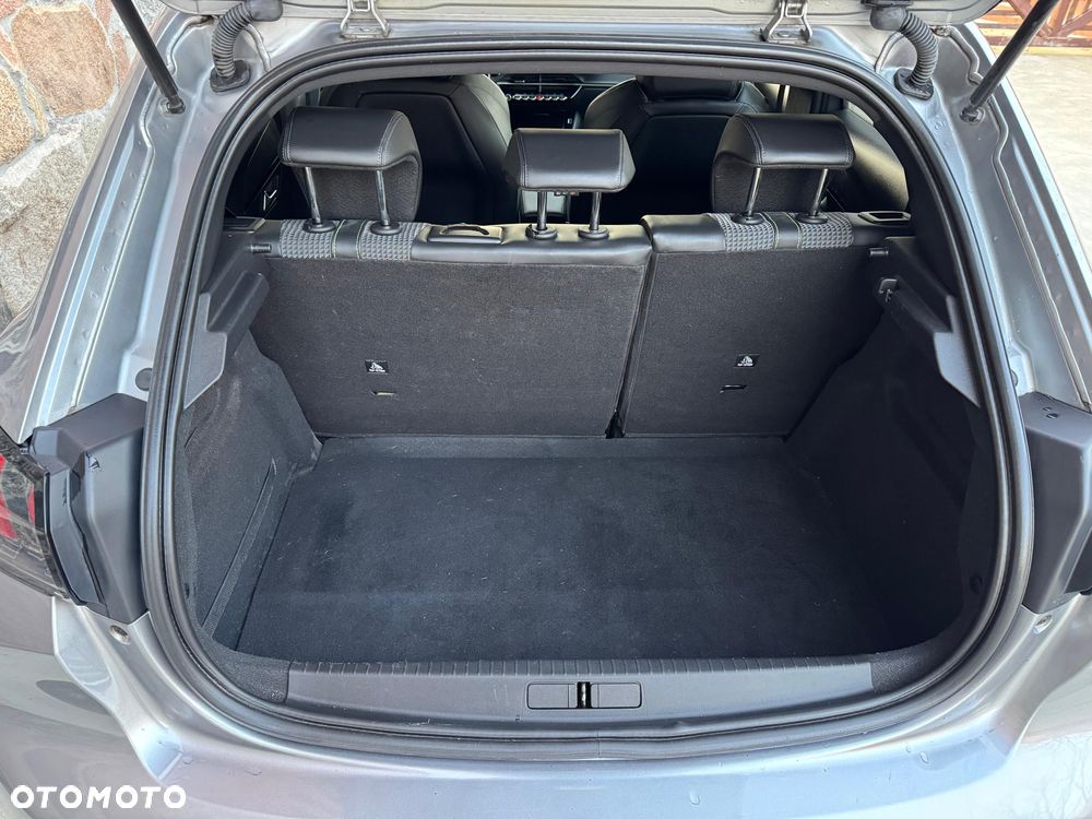 Peugeot 208 GT Line - 23