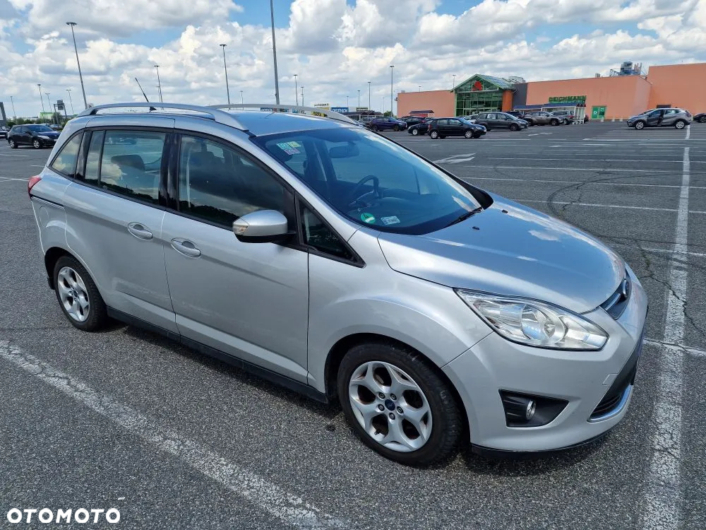Ford Grand C-MAX - 3