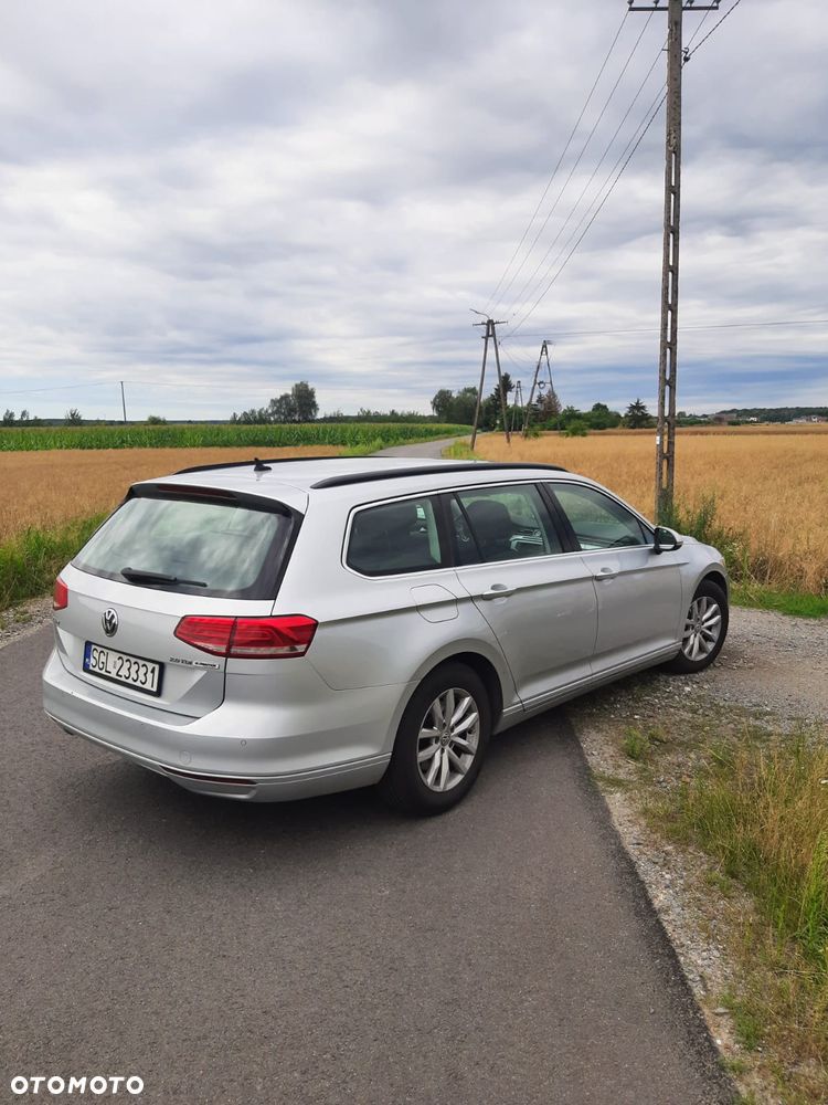 Volkswagen Passat 2.0 TDI (BlueMotion Technology) DSG Comfortline - 5