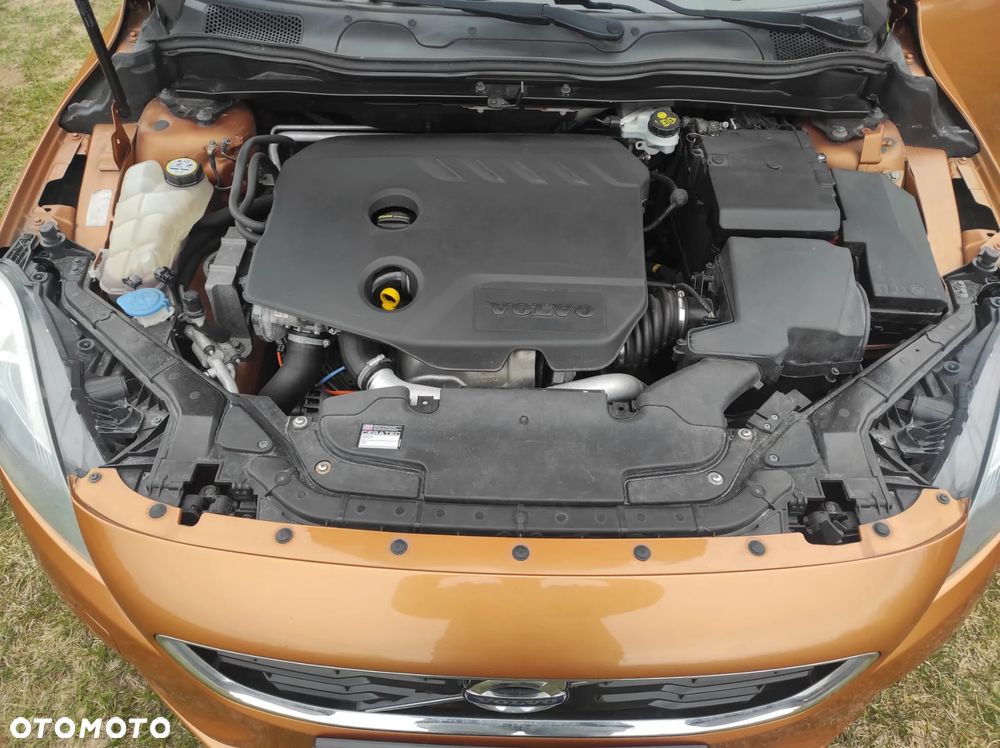 Volvo V40 D2 Base - 9