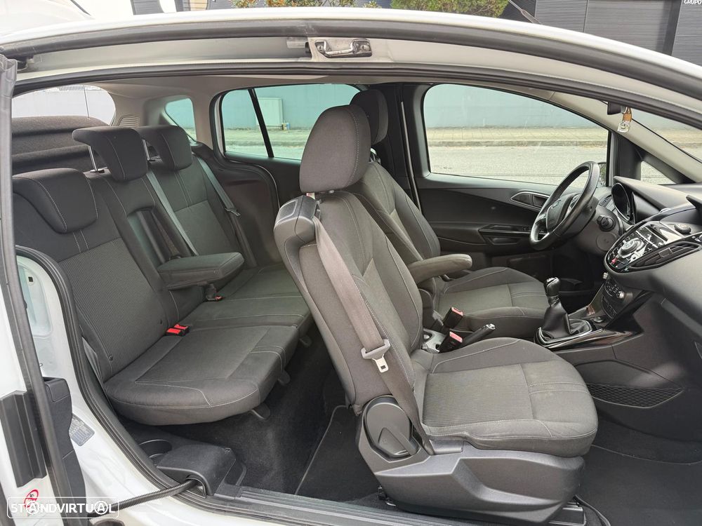 Ford B-Max - 11