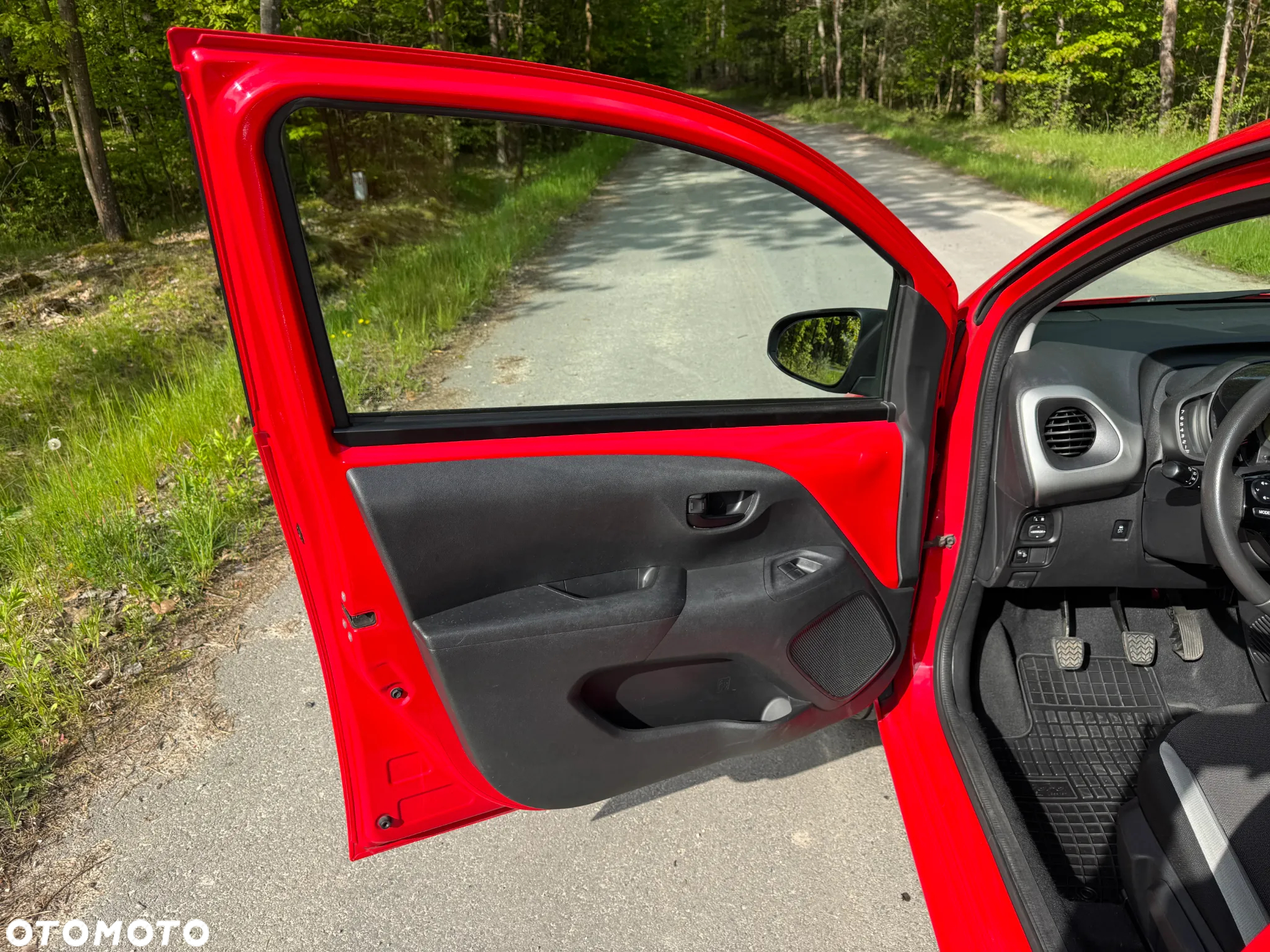 Toyota Aygo x-play Edition S+ - 23