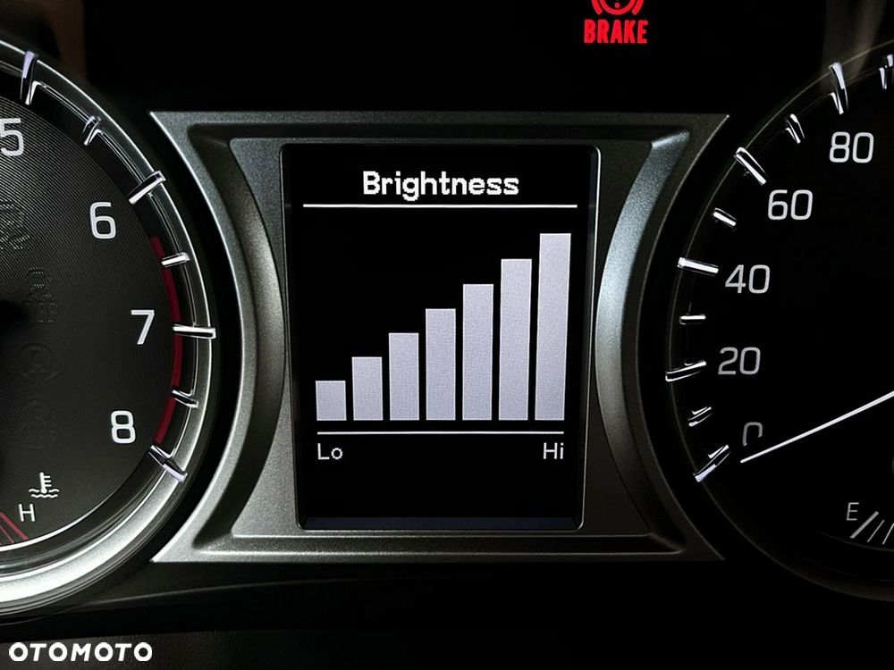 Suzuki Vitara - 40