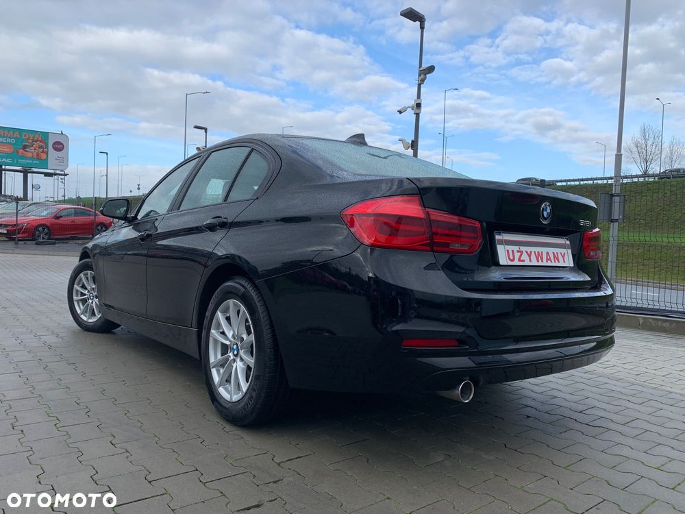 BMW Seria 3 318i Advantage - 16