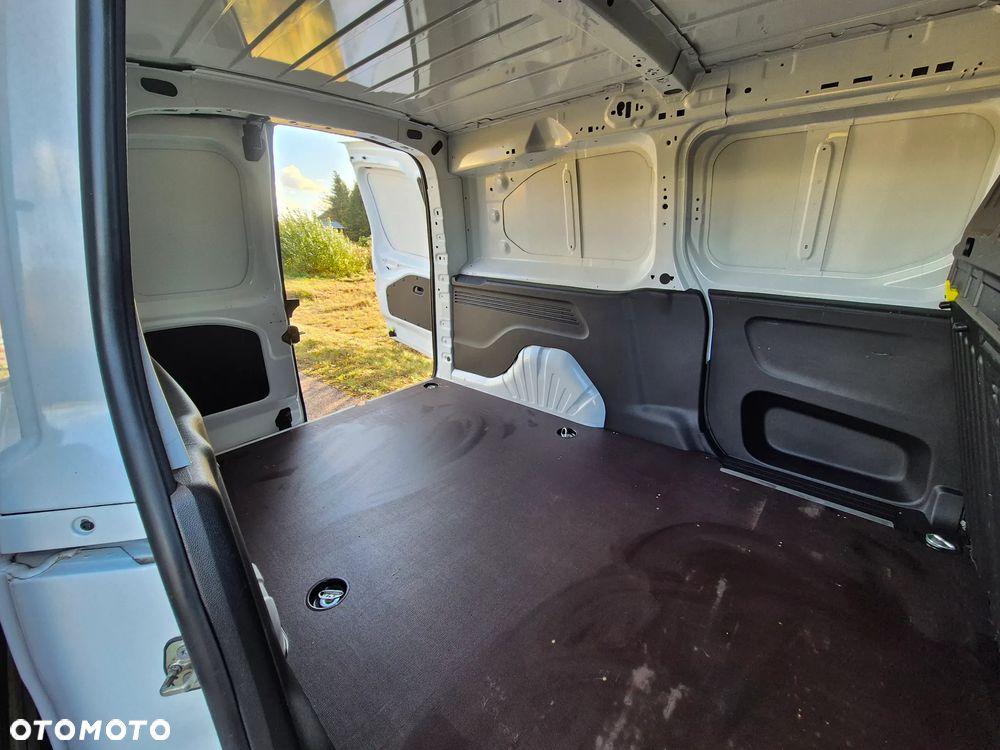 Peugeot PARTNER - 24