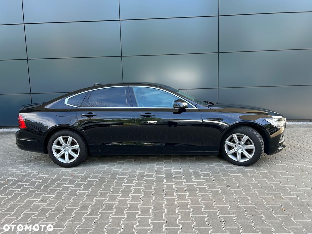Volvo S90 D4 Momentum - 34