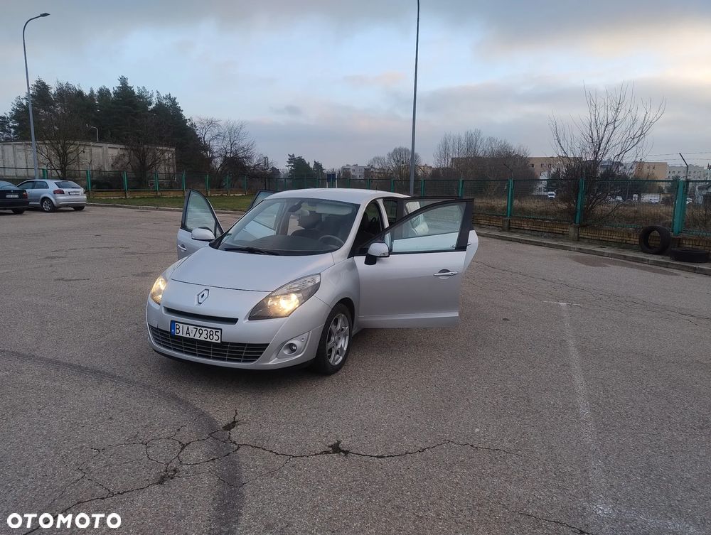 Renault Grand Scenic dCi 150 Automatik Bose Edition - 6