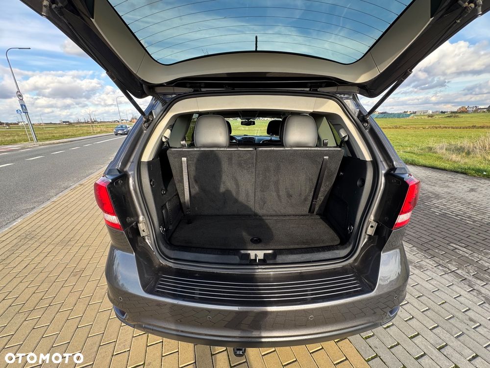 Fiat Freemont 2.0 Multijet Lounge AWD - 23