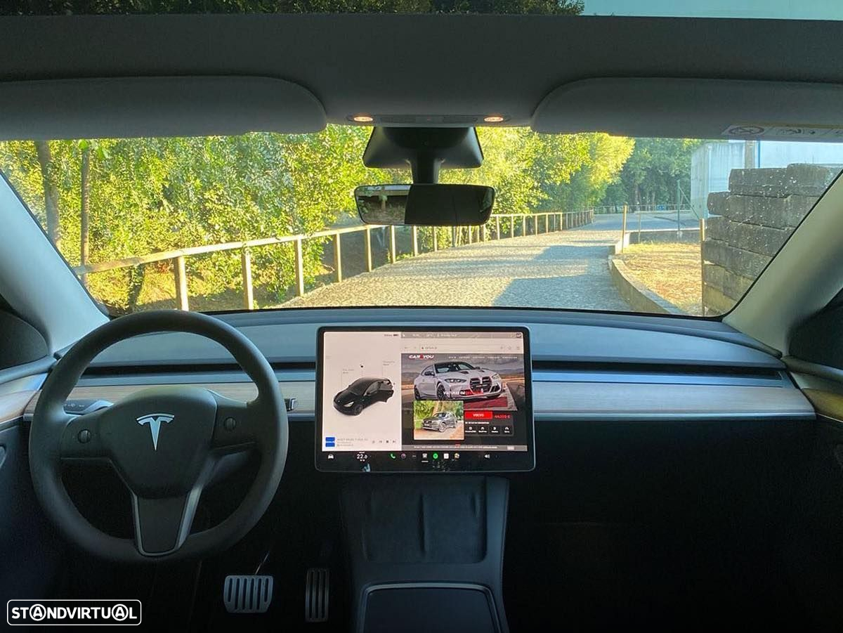 Tesla Model Y Performance Dual Motor AWD - 8