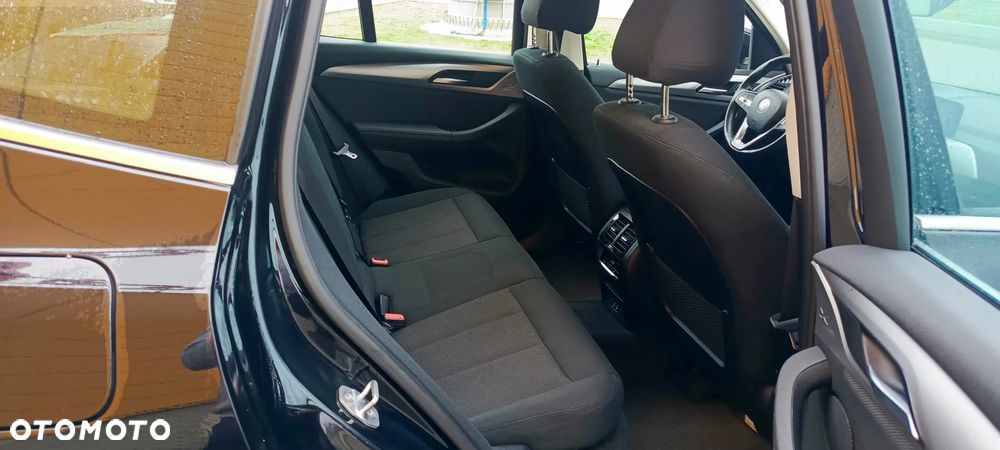 BMW X3 sDrive18d - 19