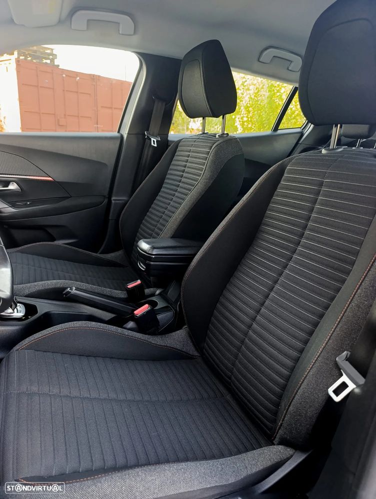 Peugeot 2008 - 11