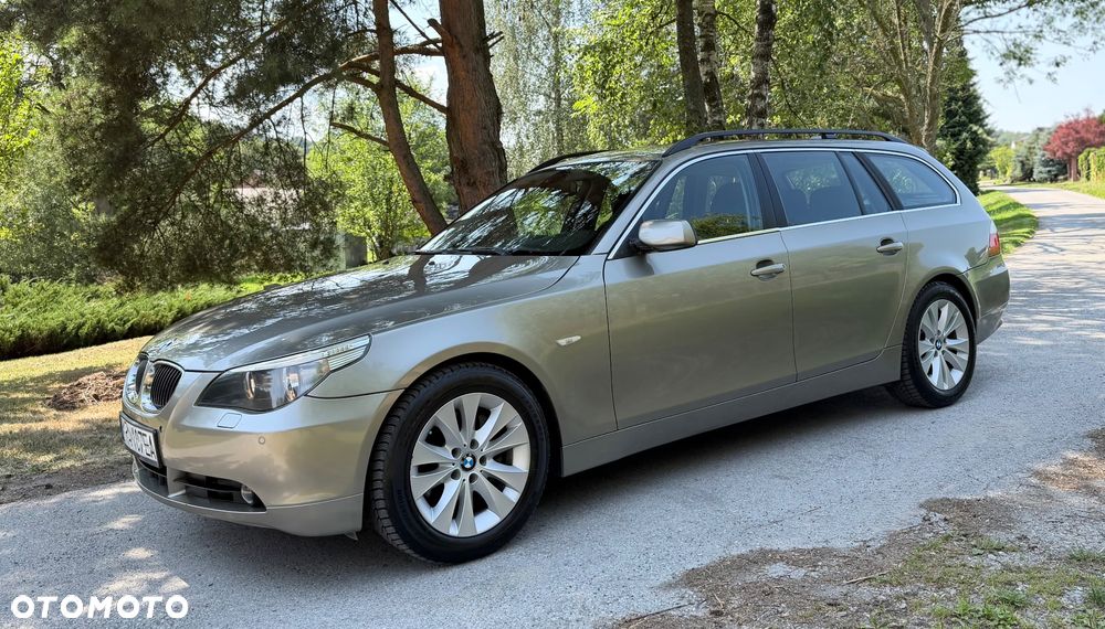 BMW Seria 5 525i - 1