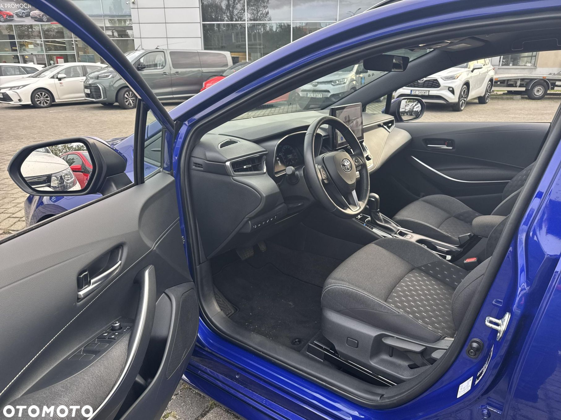 Toyota Corolla 1.8 Hybrid Comfort - 27
