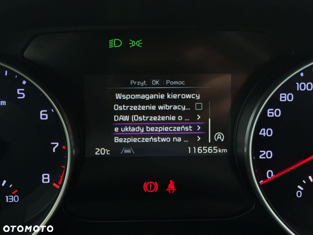 Kia XCeed - 24