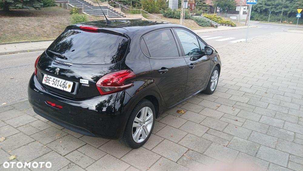 Peugeot 208 1.2 PureTech Style - 10