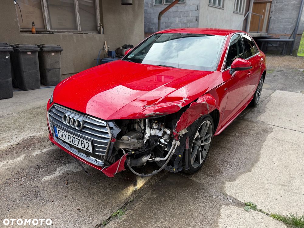 Audi A4 Limousine 35 TFSI mHEV S Line S tronic - 2