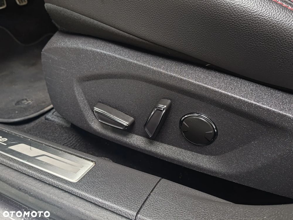 Ford Mondeo 1.5 EcoBoost ST-Line X - 8