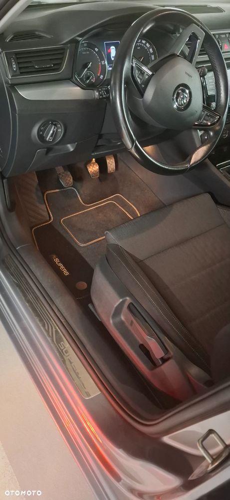 Skoda Superb 1.6 TDI Ambition - 21