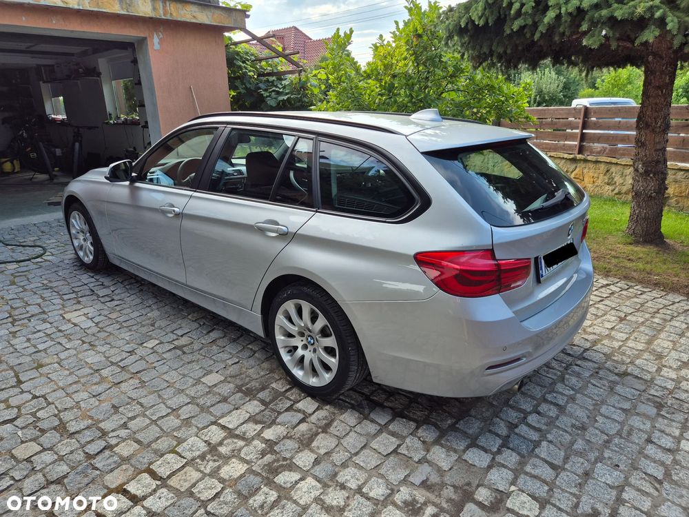 BMW Seria 3 318d Sport Line - 3