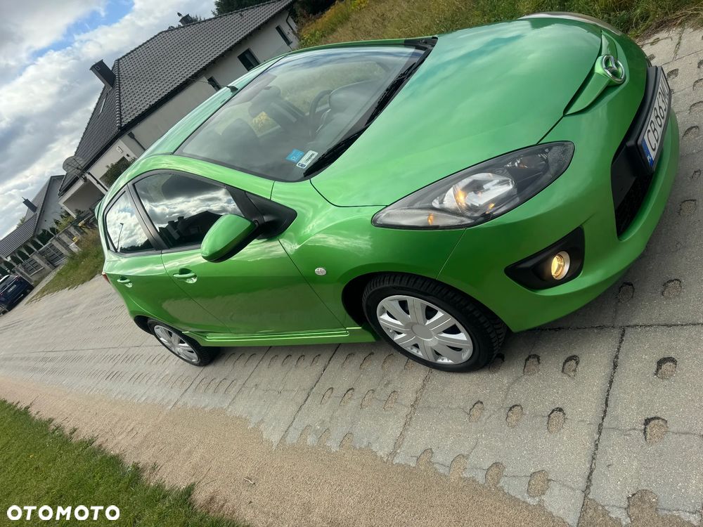 Mazda 2 - 18