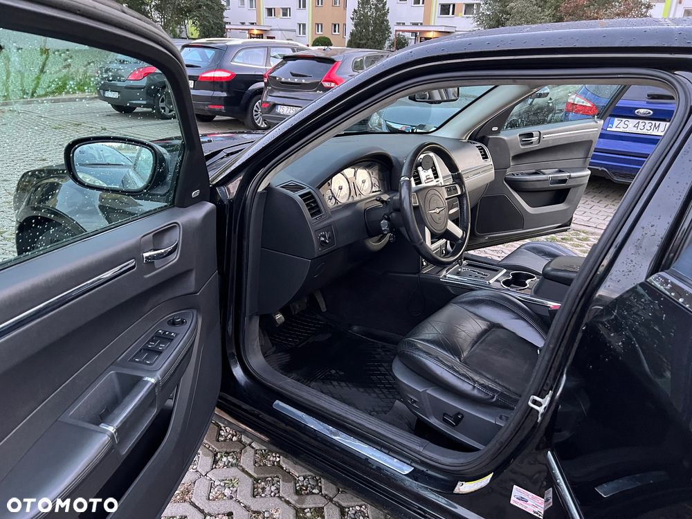 Chrysler 300C Touring 3.0 CRD DPF Automatik SRT-Design - 24