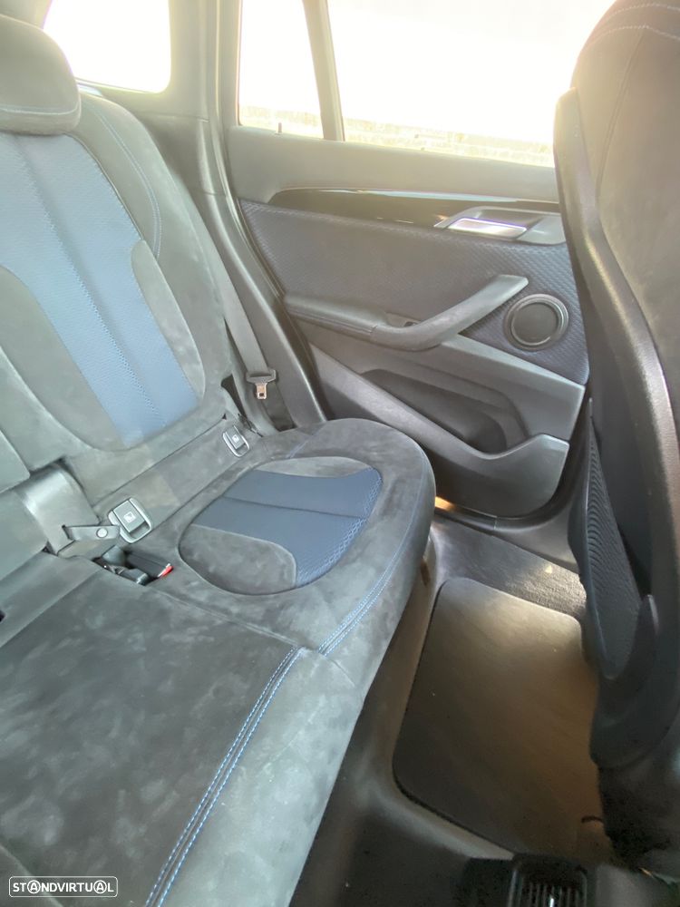 BMW X1 18 d sDrive Auto Pack M - 18