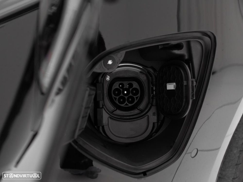 Mercedes-Benz EQV 300 - 13