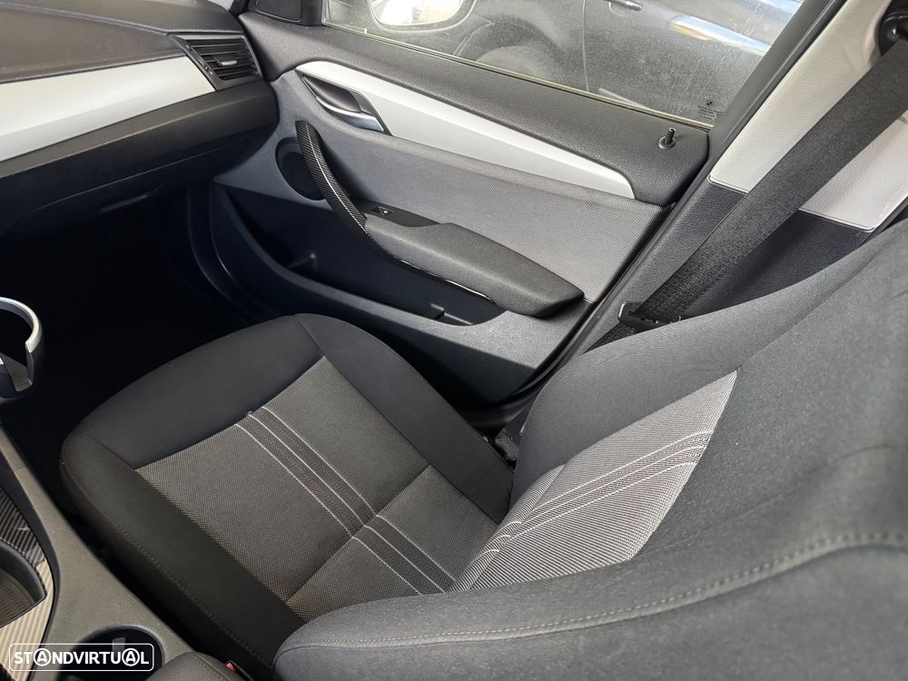BMW X1 18 d sDrive - 14