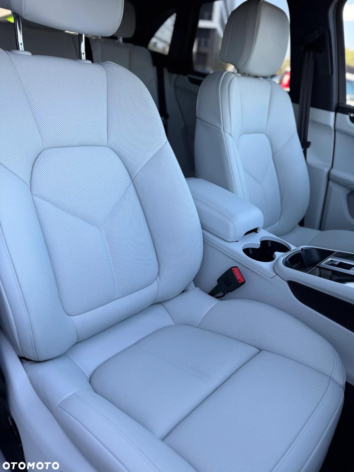 Porsche Macan T - 27