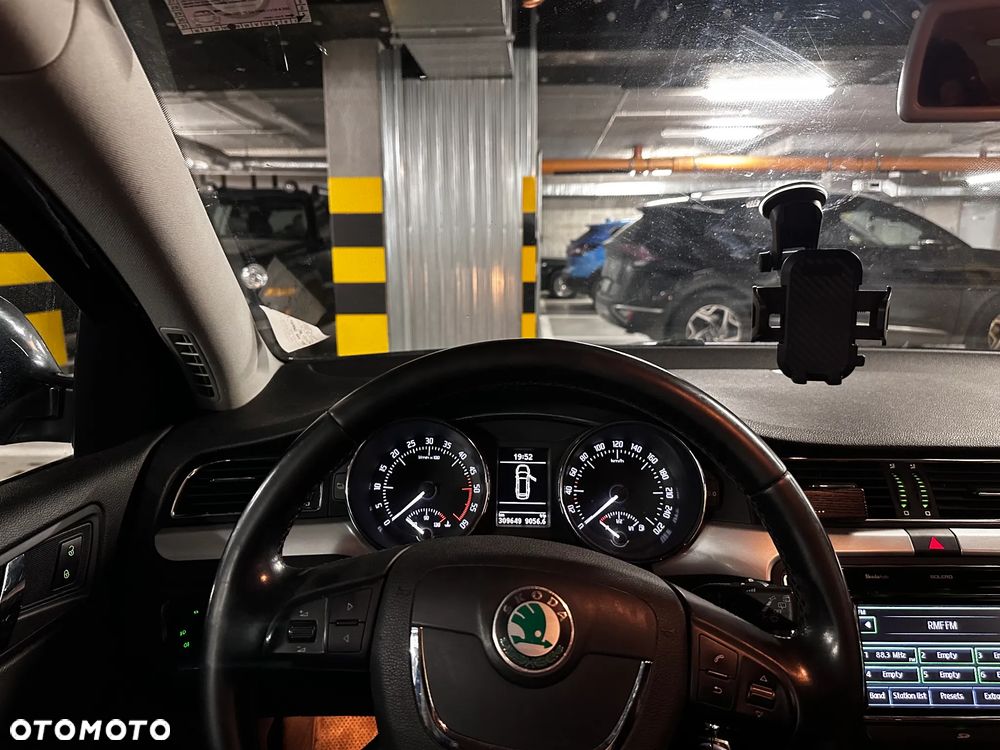 Skoda Superb 2.0 TDI 4x4 Elegance DSG - 32