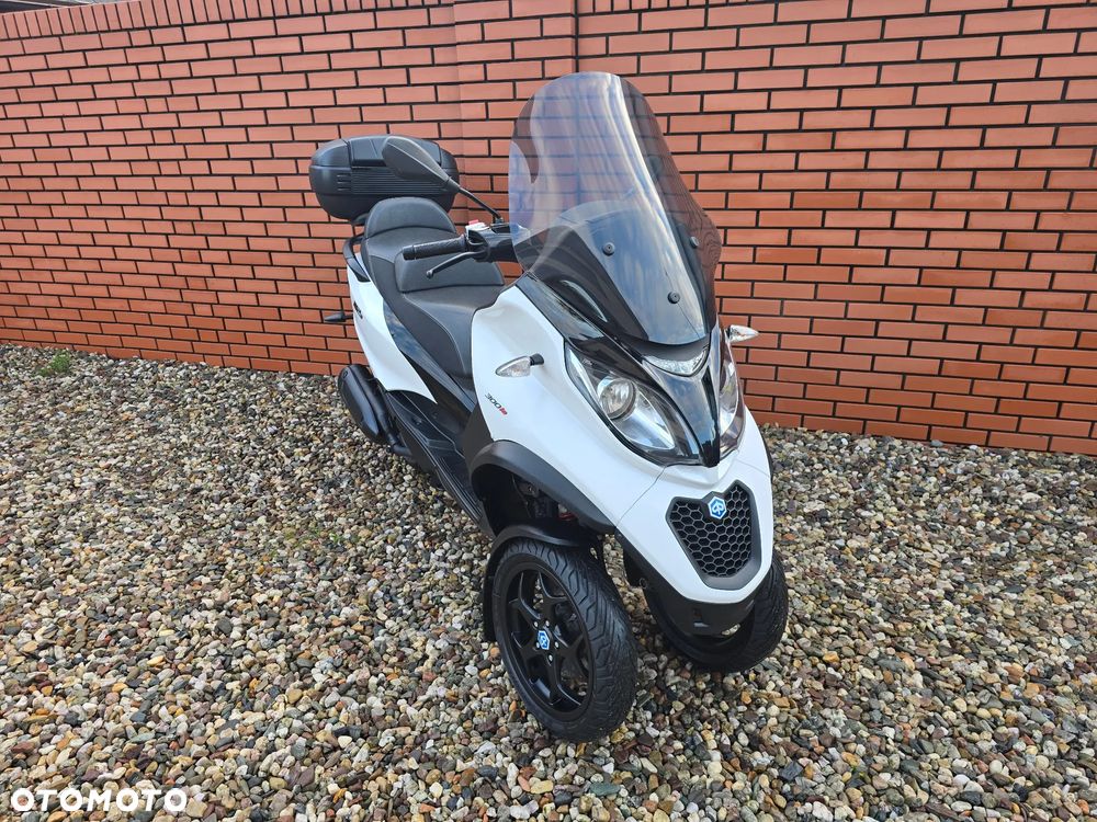 Piaggio MP-3 - 2