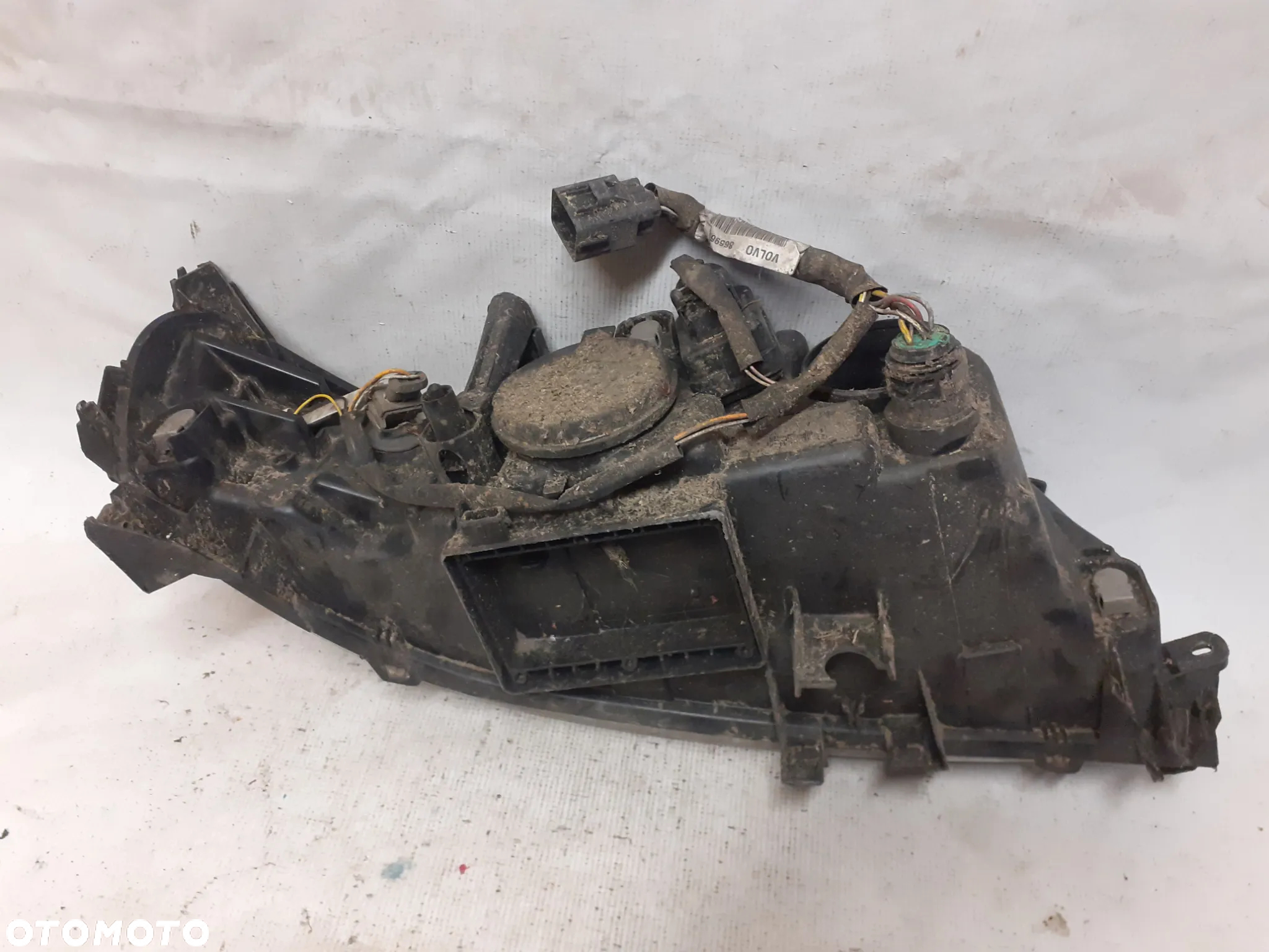 .   PRZOD PRZEDNIA LEWA LAMPA VOLVO V70 II LIFT - 4
