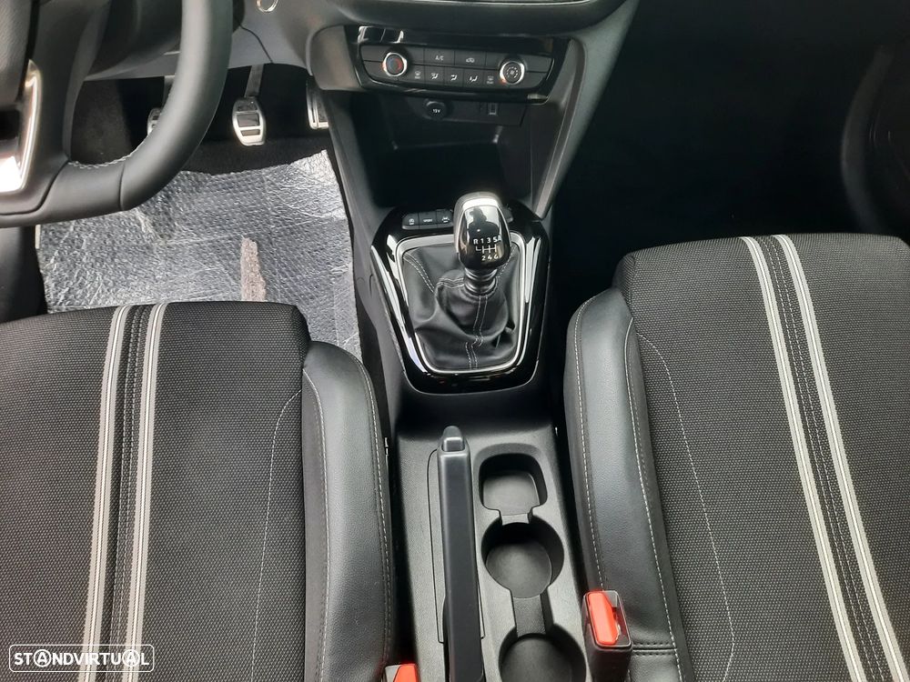 Opel Corsa 1.2 T GS Line - 32