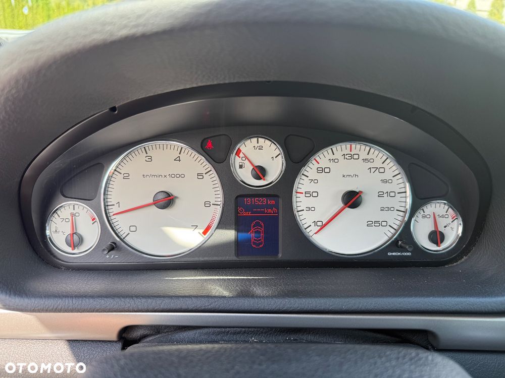 Peugeot 407 SW 125 Tendance - 26