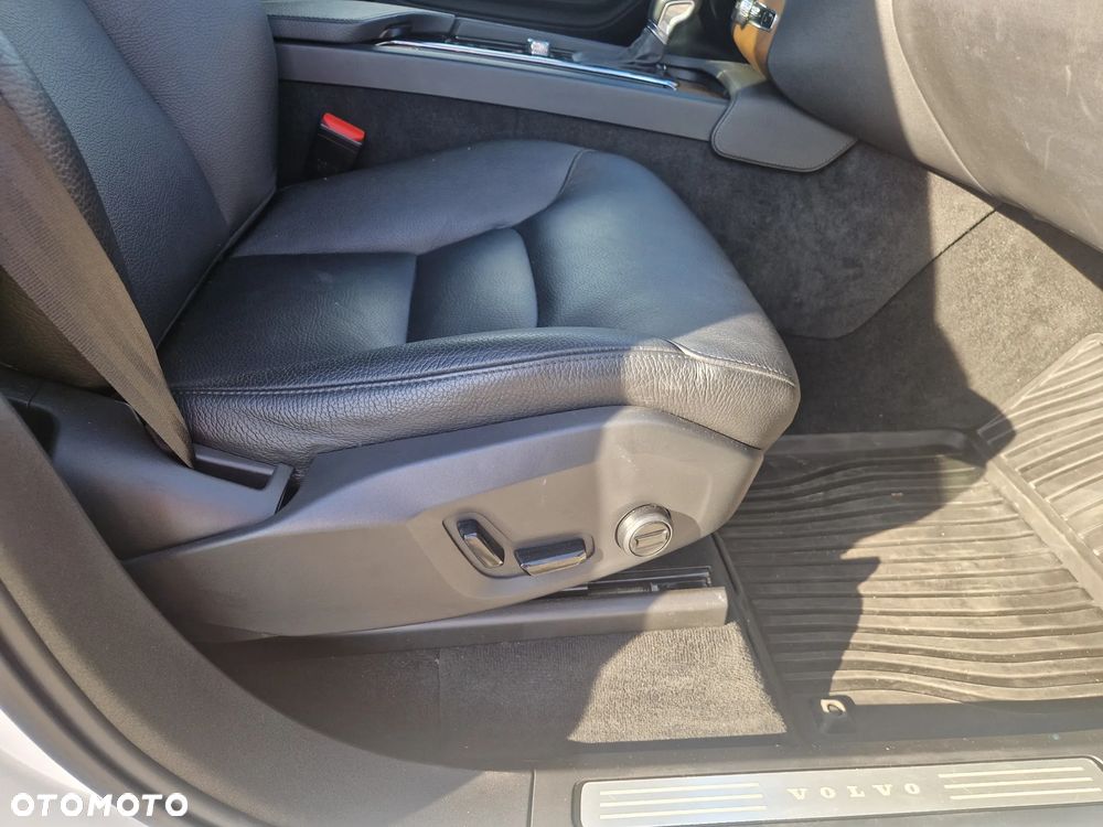 Volvo XC 90 - 28