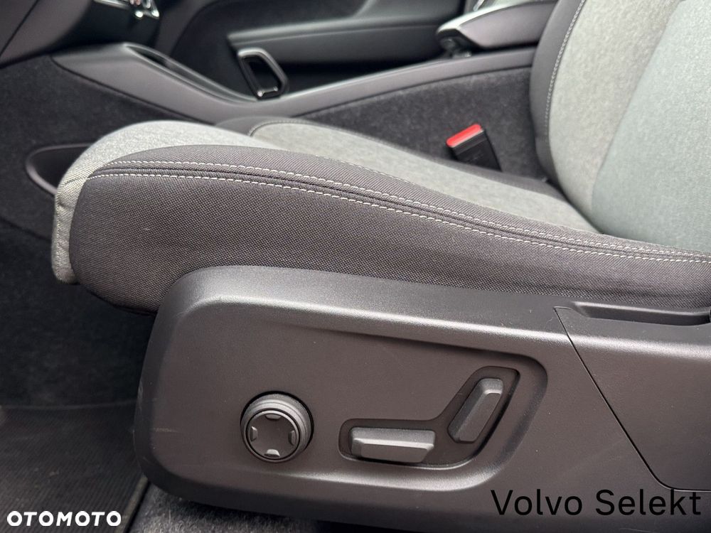 Volvo XC 40 - 18