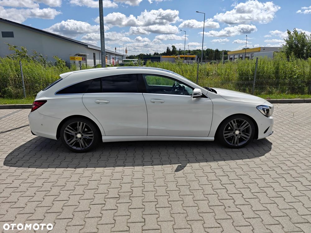 Mercedes-Benz CLA 180 7G-DCT UrbanStyle Edition - 7