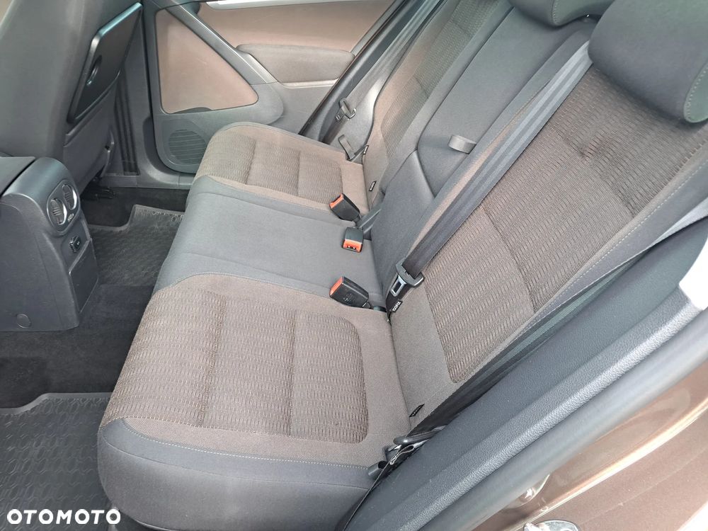 Volkswagen Tiguan 2.0 TDI DPF BlueMotion Technology Exclusive - 19