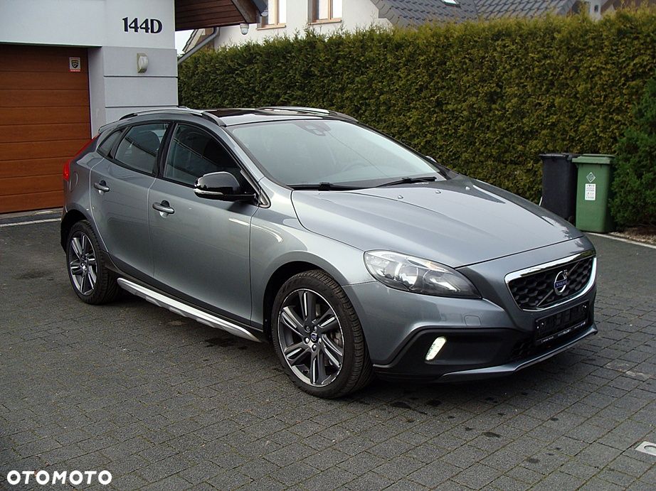 Volvo V40 Cross Country D2 Geartronic Momentum - 2