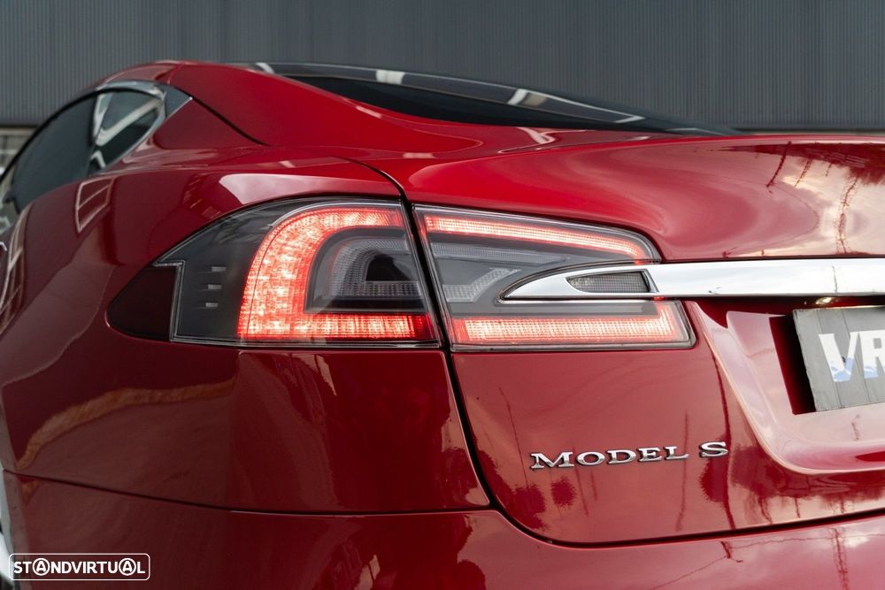 Tesla Model S Long Range AWD - 48