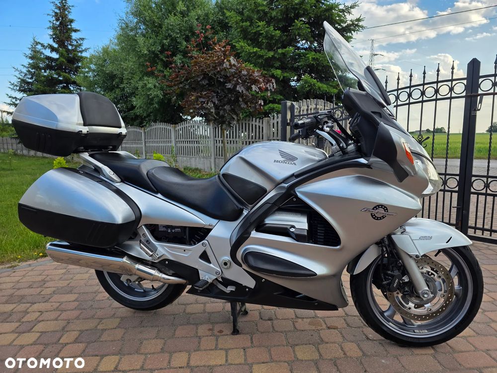 Honda ST - 2