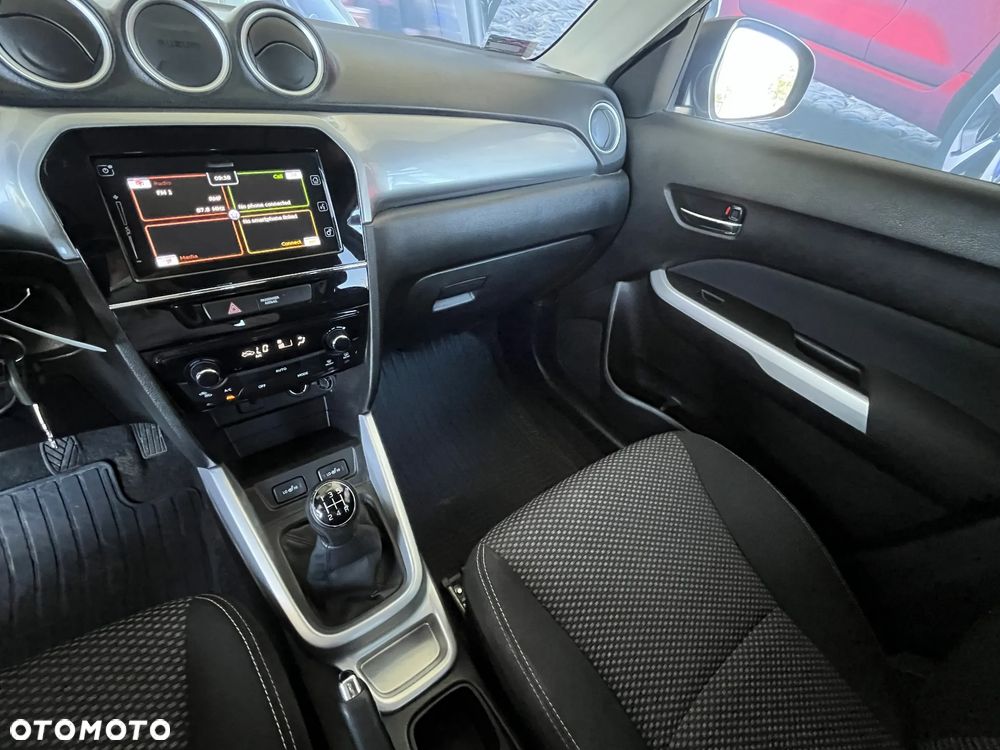 Suzuki Vitara - 11