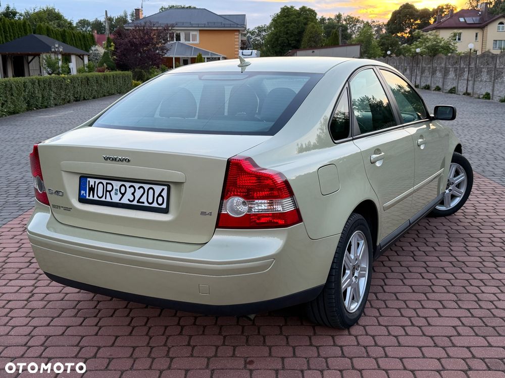 Volvo S40 2.4i Momentum - 4