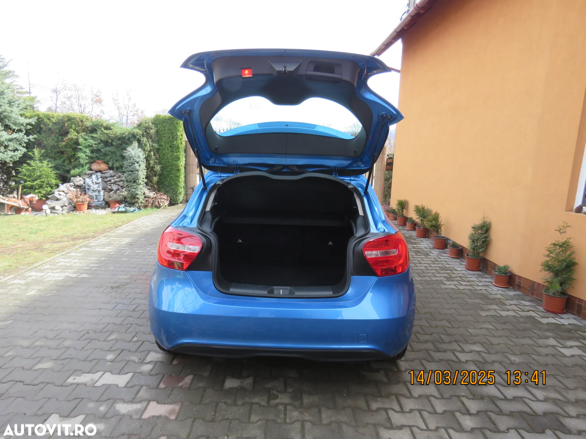 Mercedes-Benz A 180 CDI - 24